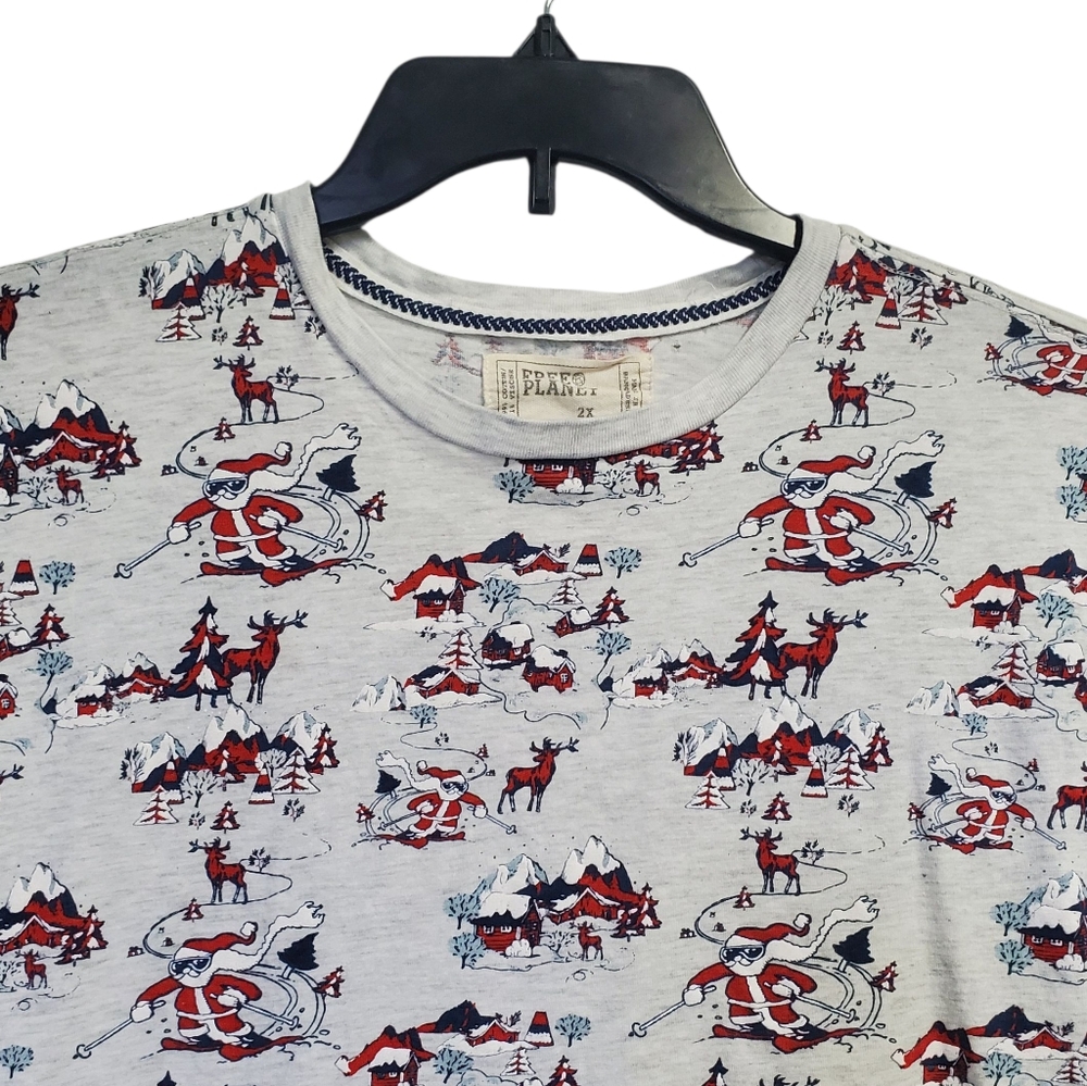 Free Planet Tee Santa Skiing Christmas Size 2X